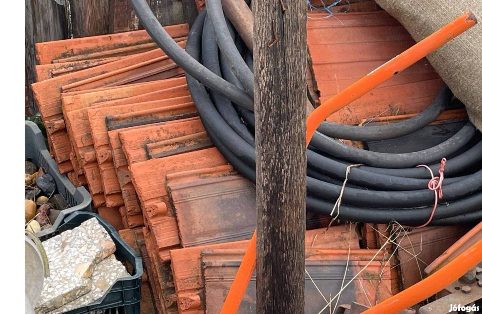 Kerámia cserép Tető Cserép Eladó - Pest megyében