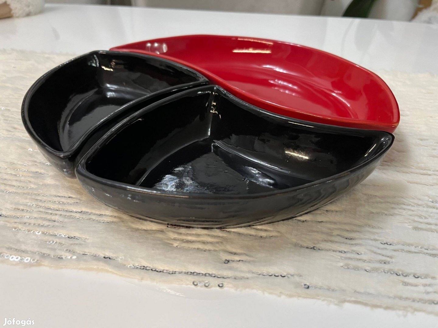 Kerámia kínáló tál 3 részes piros fekete színben