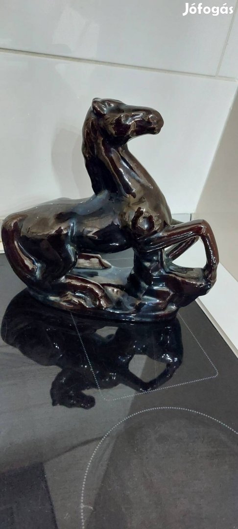 Kerámia ló szobor