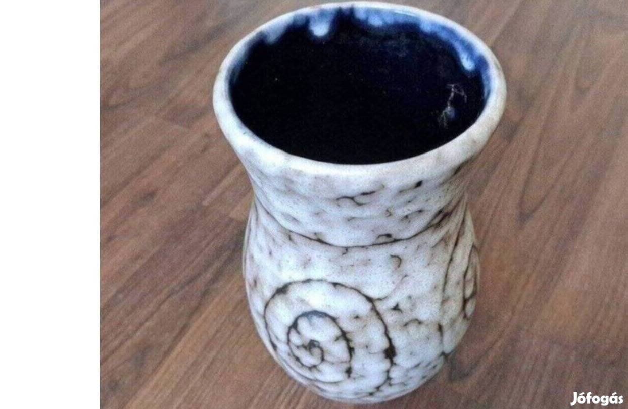 Kerámia váza 22 cm