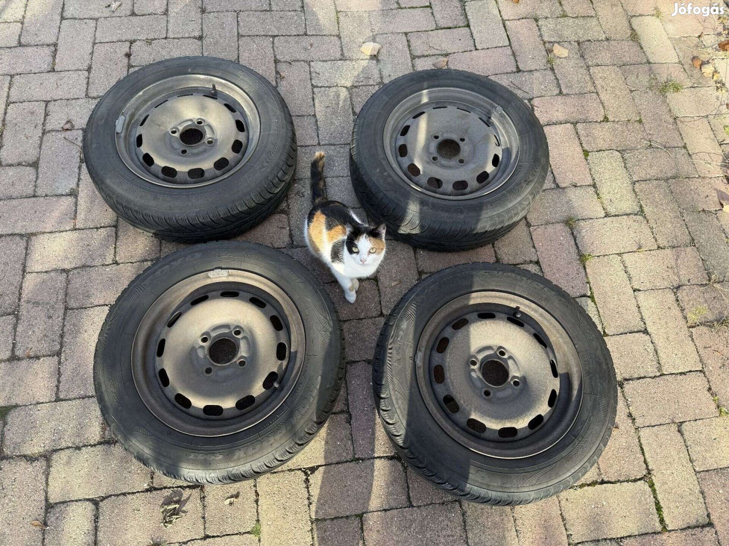 Kerekek felni es Toyo teli gumi 175/65R14