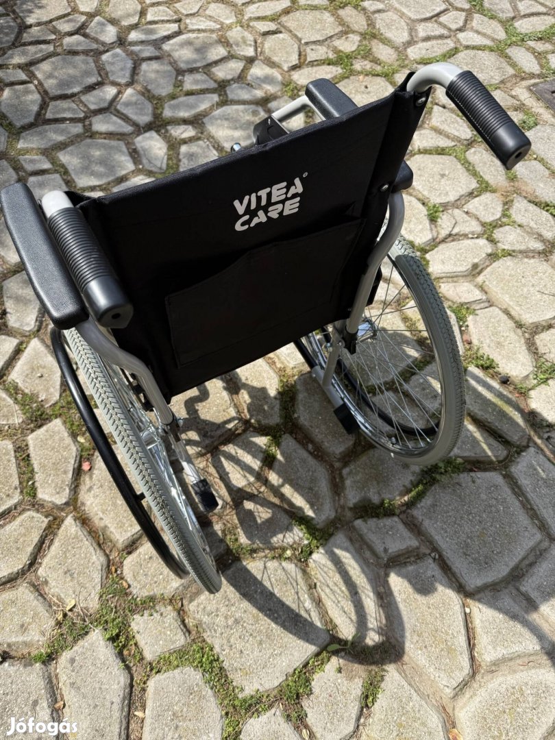 Kerekesszék összecsukható