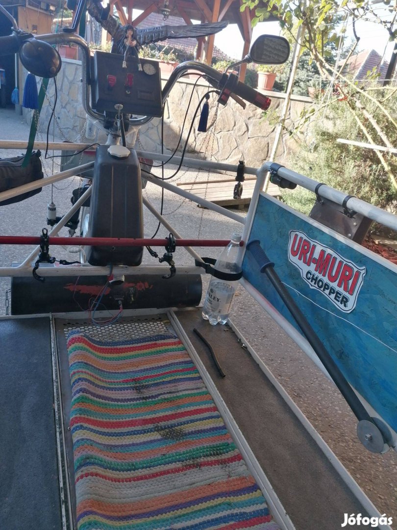 Kerekesszék szálito elektromos jármü
