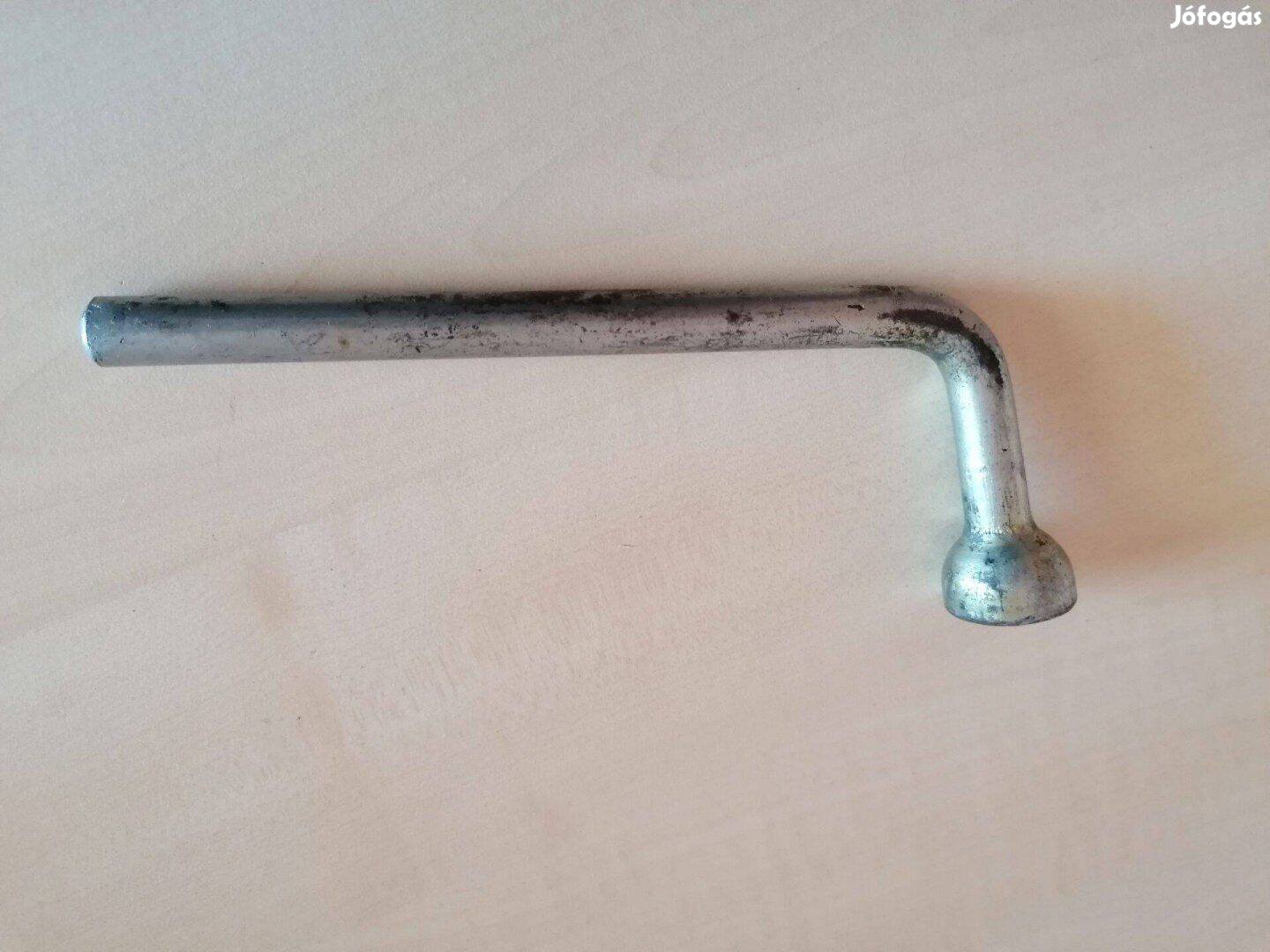Kerékkulcs, kerékanya kulcs 19 mm
