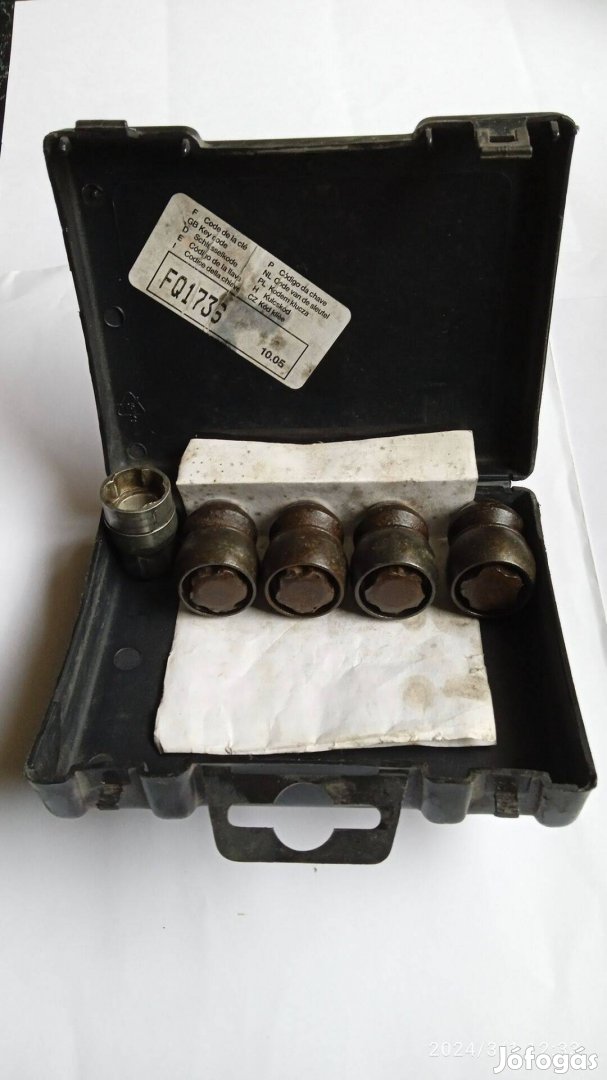 Kerékőr anya M12x1,25 készlet
