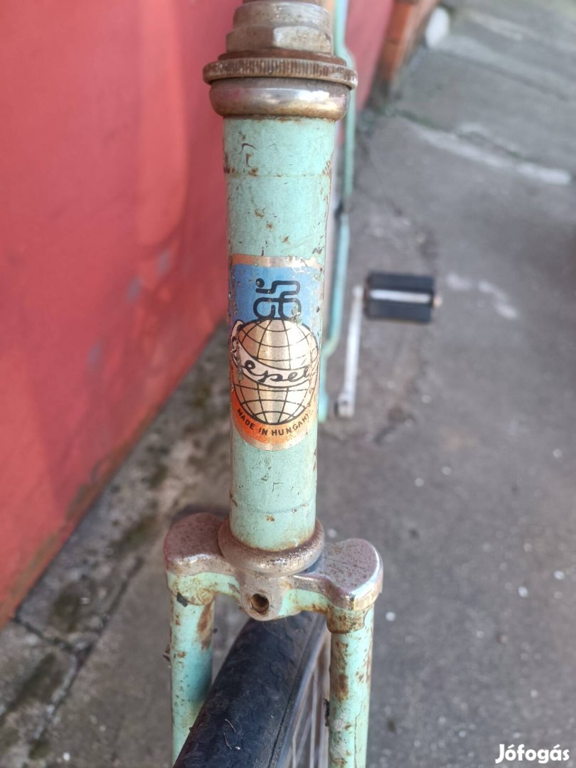 Kerékpár 2 db,  roller 1db egybe eladó Monoron 