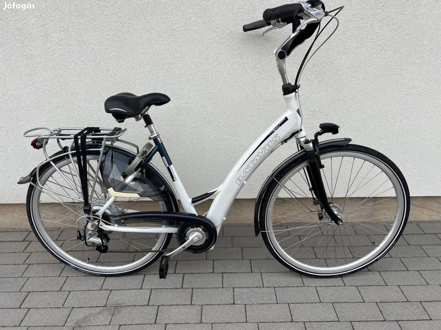 Kerekpar Holland Batavus Padova Pearl White 28 as újszerű állapotban