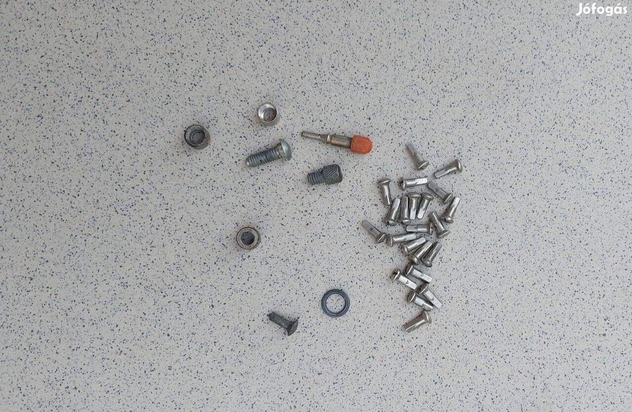 Kerékpár szelep és szelepsapka