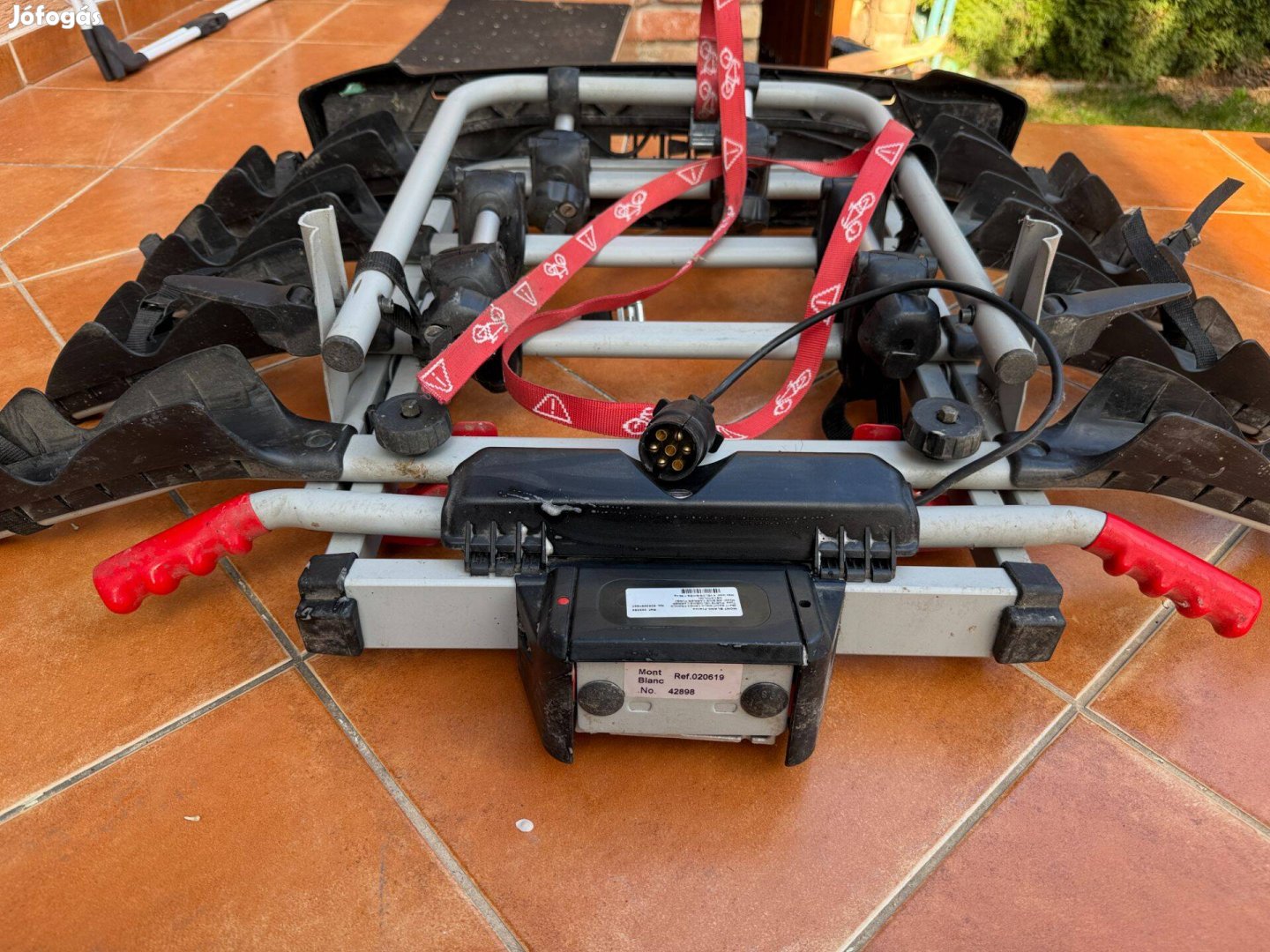 Kerékpárszállító Vonóhorogra