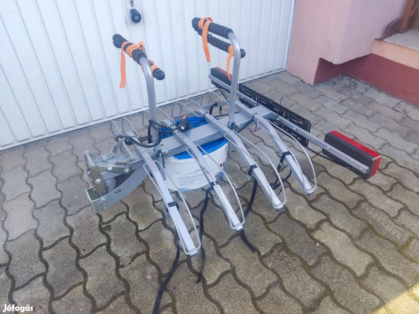 Kerékpárszállító, bicikliszállító, 4-es Dönthető zárható stabil Mottez