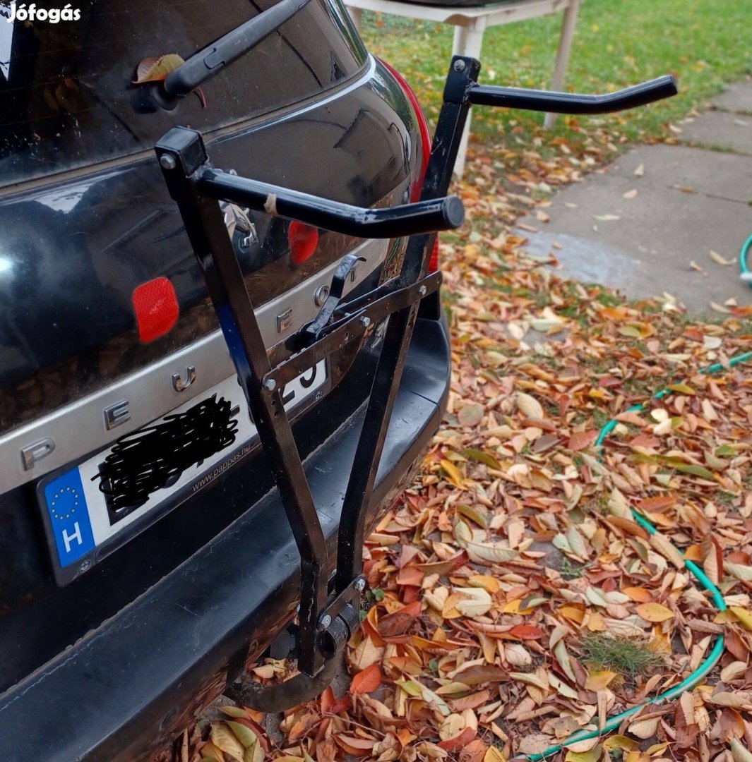 Kerékpárszállító vonóhorogra