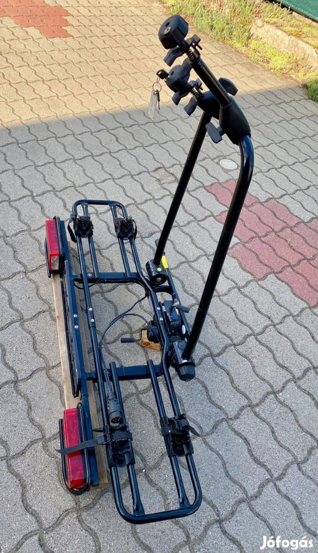 Kerékpárszállító vonóhorogra szerelhető