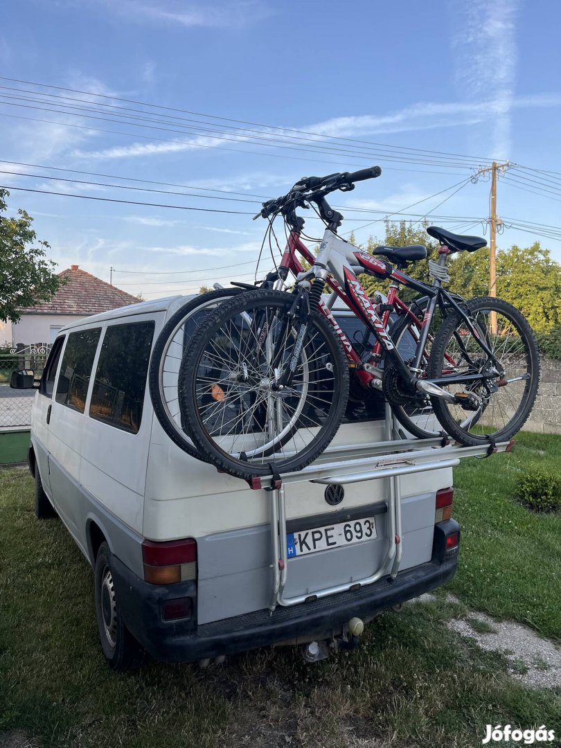 Kerépárszállító VW Transporter