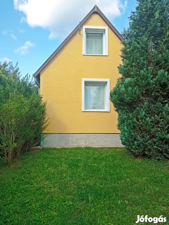 Kerepes, Homok dűlő, 82 m2-es, családi ház, 3 szobás, felújított /