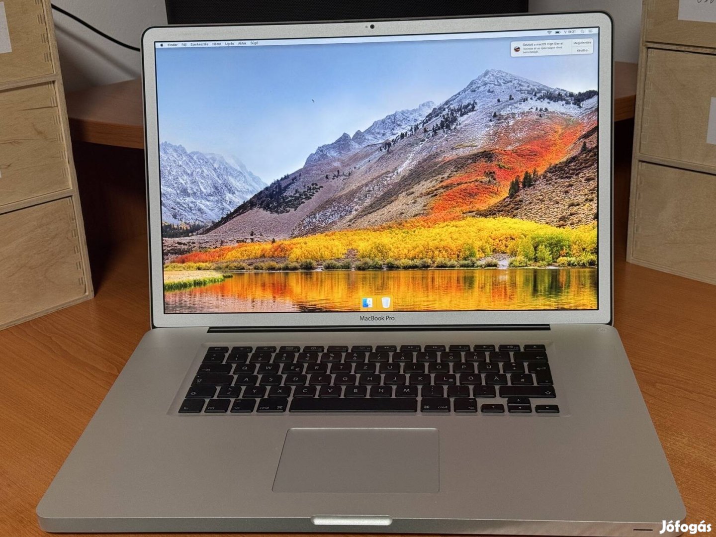 Keresek 17 Macbook pro 