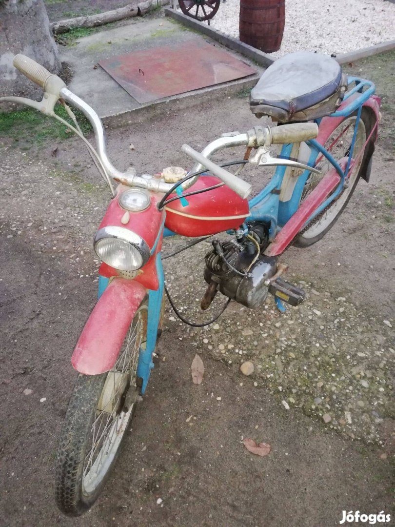 Keresek Komár kereket