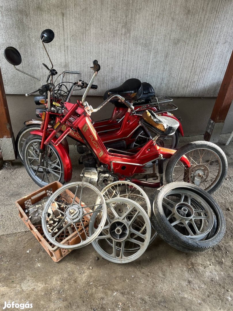 Keresek Puch Maxi Veterán Motorkerékpár Moped