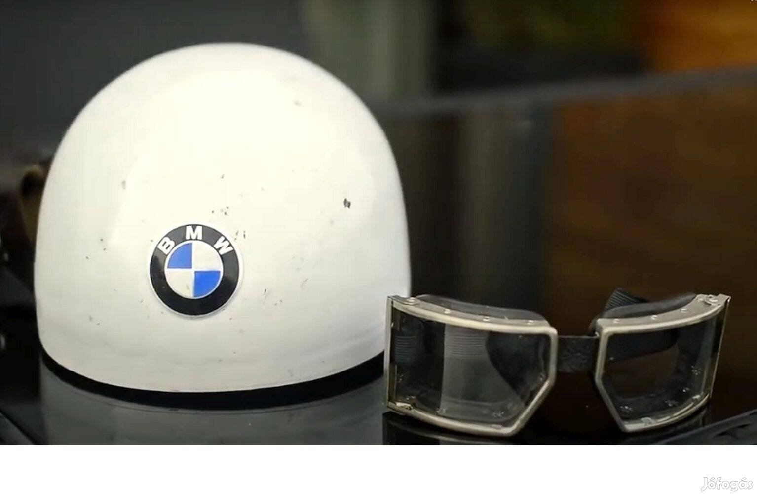 Keresek: A képeken látható BMW motoros tárgyakat keresek