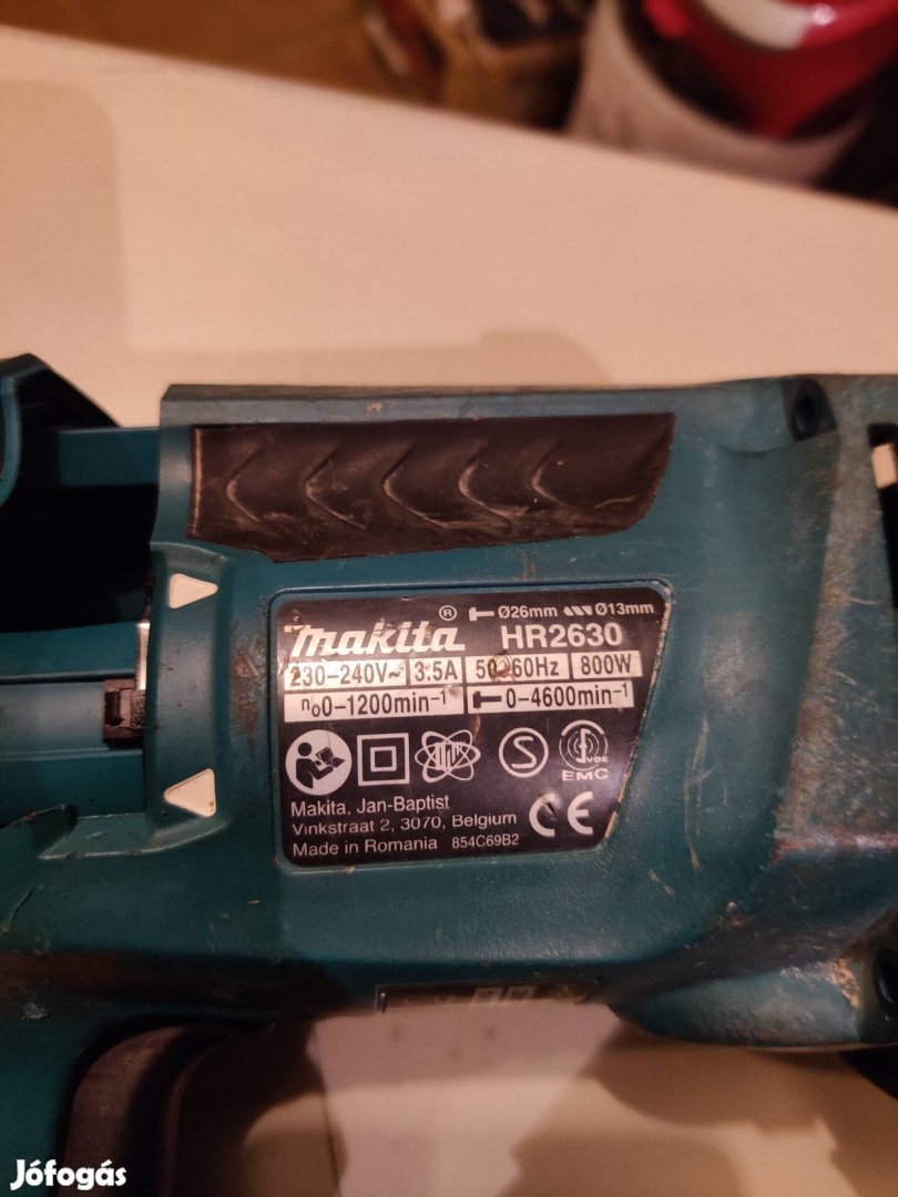 Keresek: Alkatrsznek keresek Makita HR 2630 típusú vesőgepet.