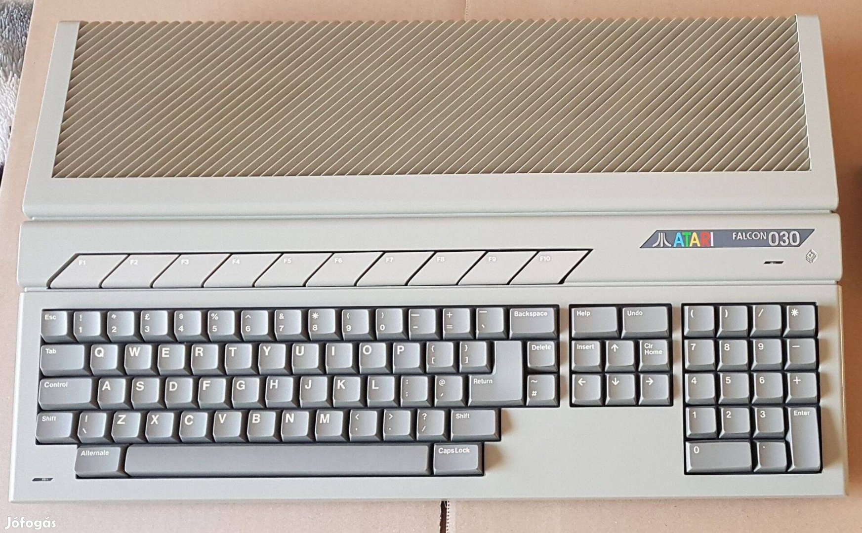 Keresek: Atari Falcon 030-as retro számítógépet