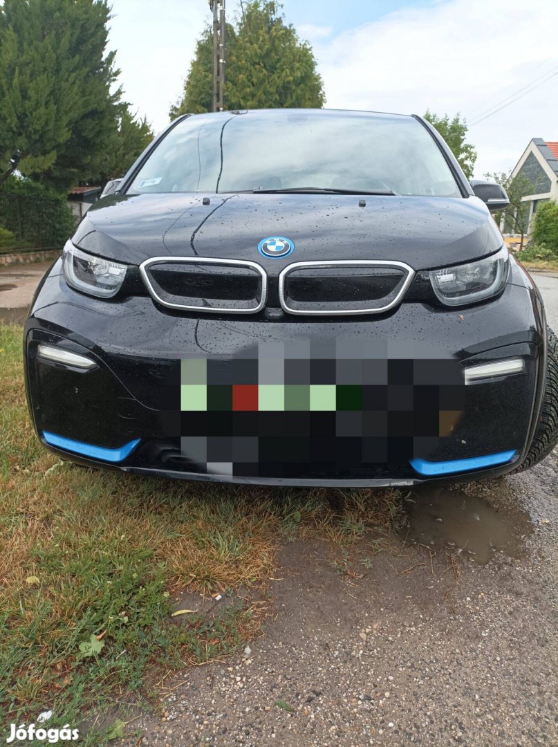 Keresek: BMW i3 "hűtőrács" /vese/
