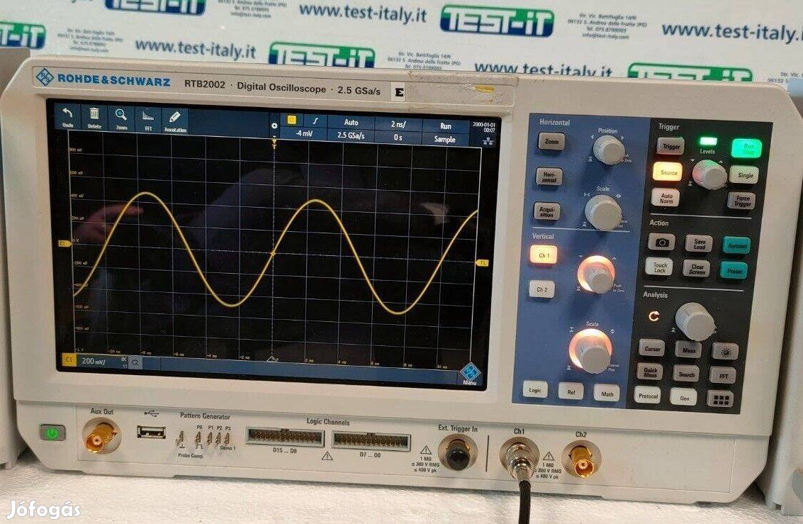 Keresek: Digitális oszcilloszkóp. Min.: 2ch, 1mV/div, 1280×800pixel