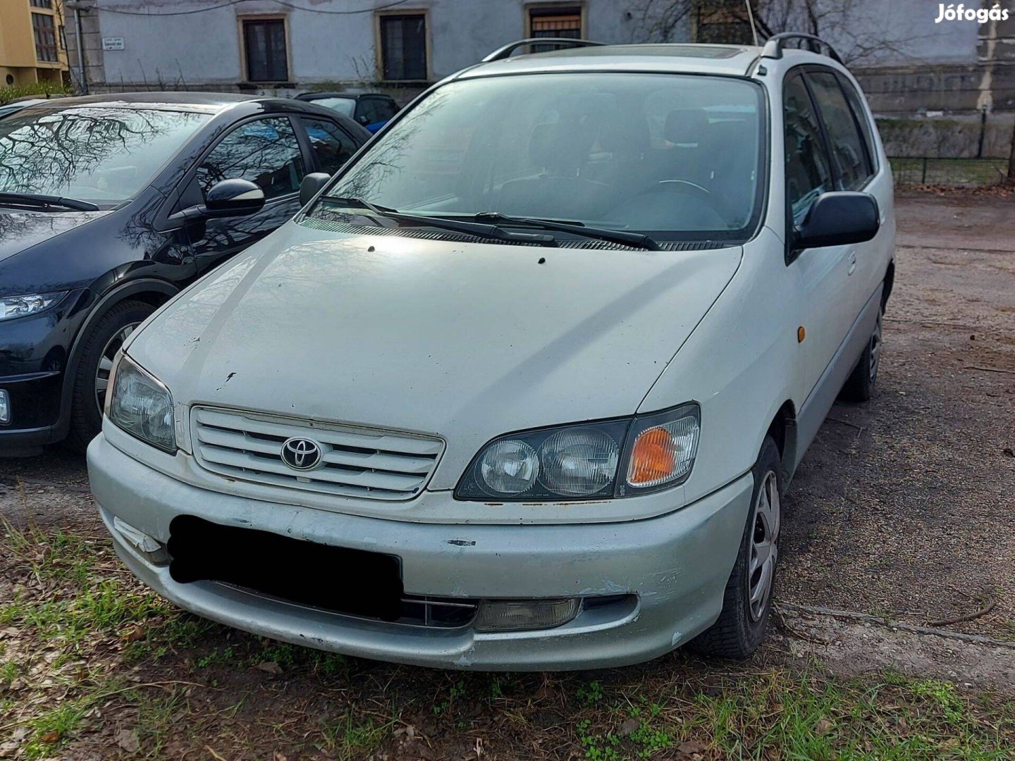 Keresek: Eladó Toyota Picnicet