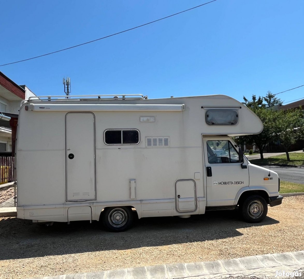 Keresek: Eladó lakóautó Mobilvetta