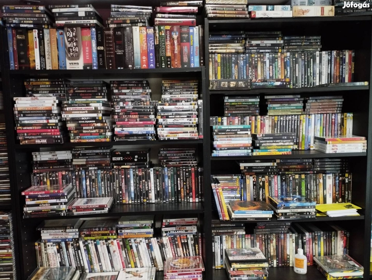 Keresek: Folyamatosan vásárolunk Zenei CD, LP, MC, DVD ket és könyveket is!
