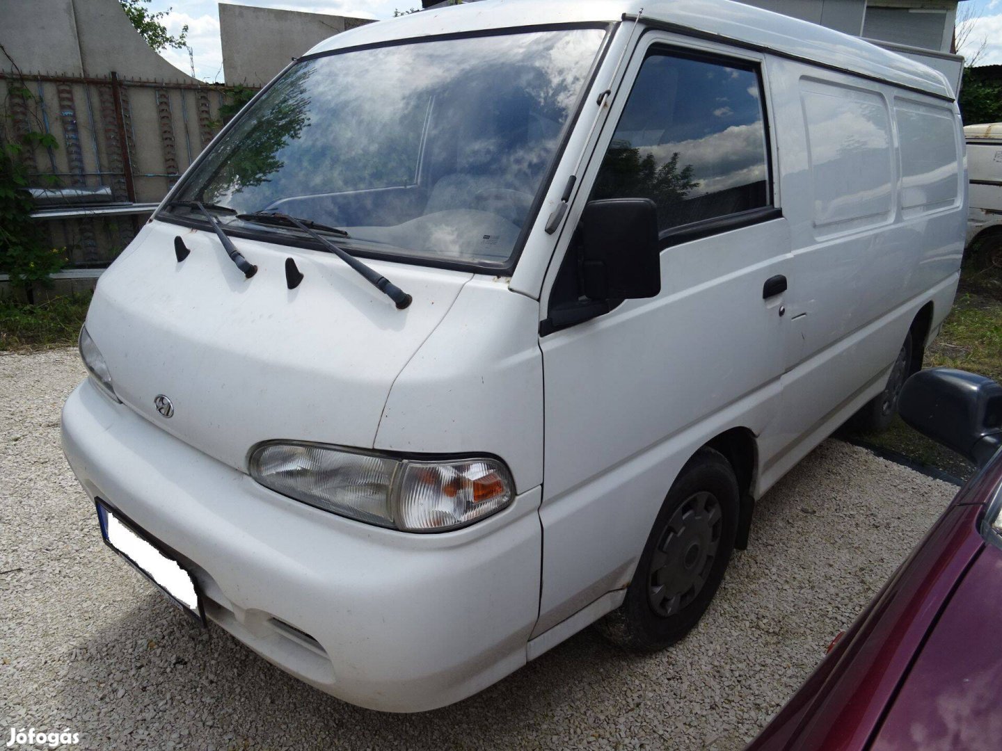 Keresek: Hyundai H100, H-100, H 100 kisbuszt keresek