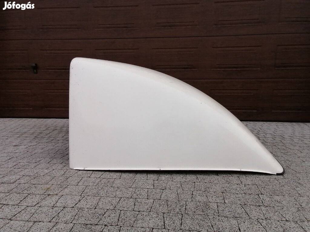 Keresek: KIA K2500 spoiler