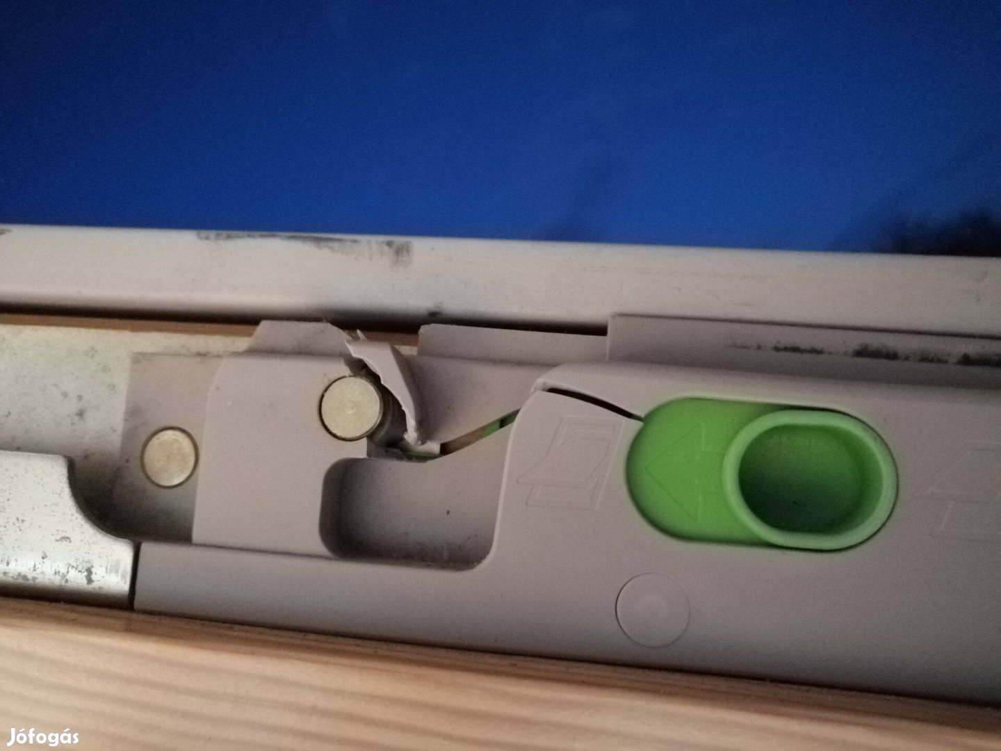 Keresek Keresek Fakro tetőablak ilyen szürke állító