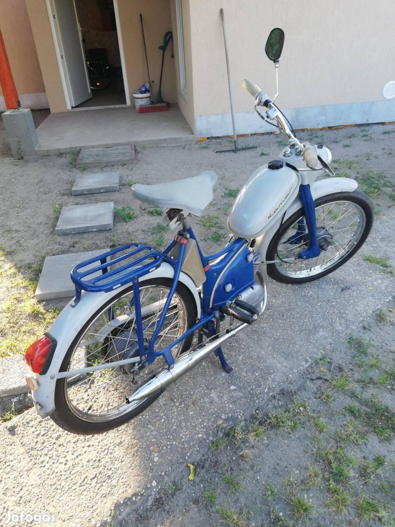 Keresek: Komár 1 es moped, motorkerékpár keresek