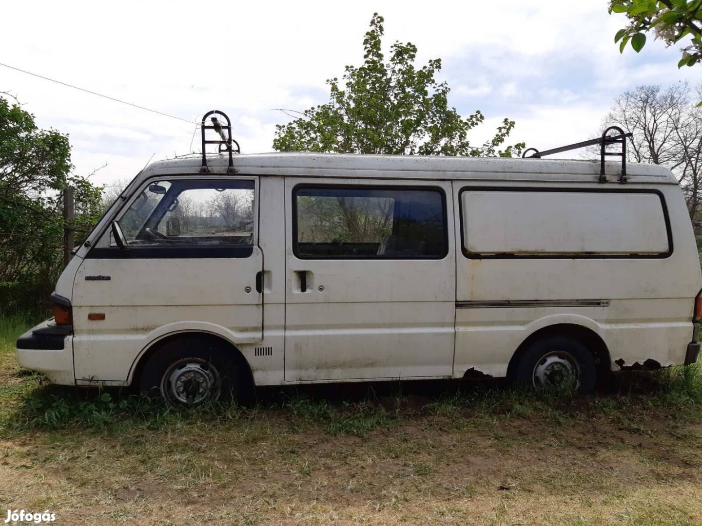 Keresek: Mazda E2200 Toyota Hiace buszokat