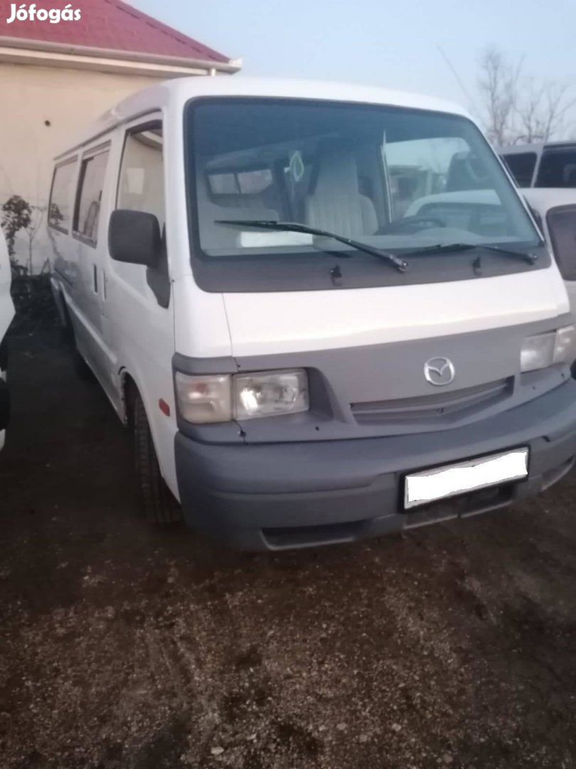 Keresek: Mazda E2200 buszokat