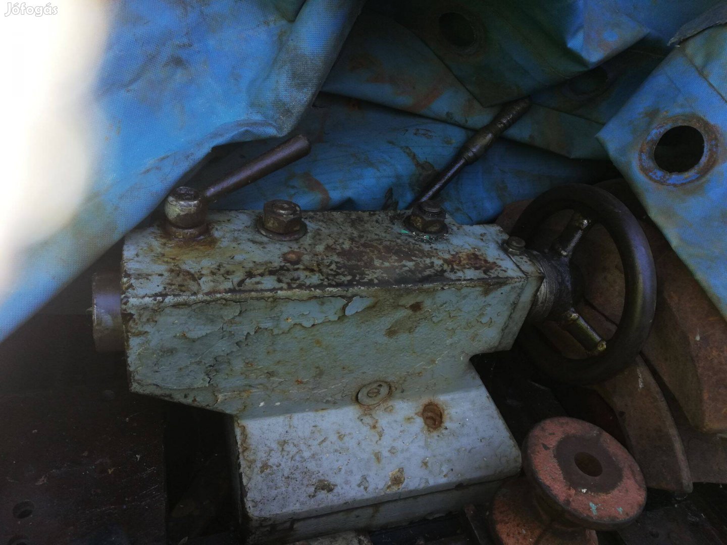 Keresek Megvételre szegnyereg eszterga támasztó csúcs