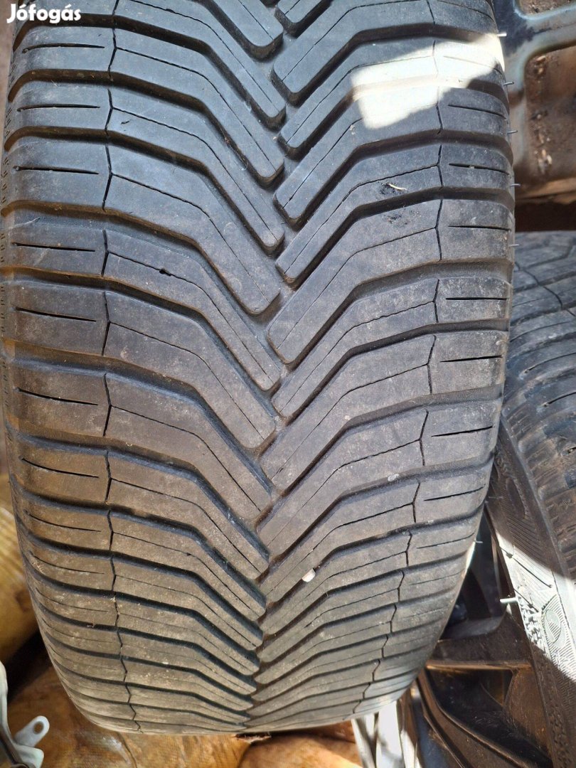 Keresek: Michelin crossclimate 225/45 r18 ,Keresek, 2 DB-ot