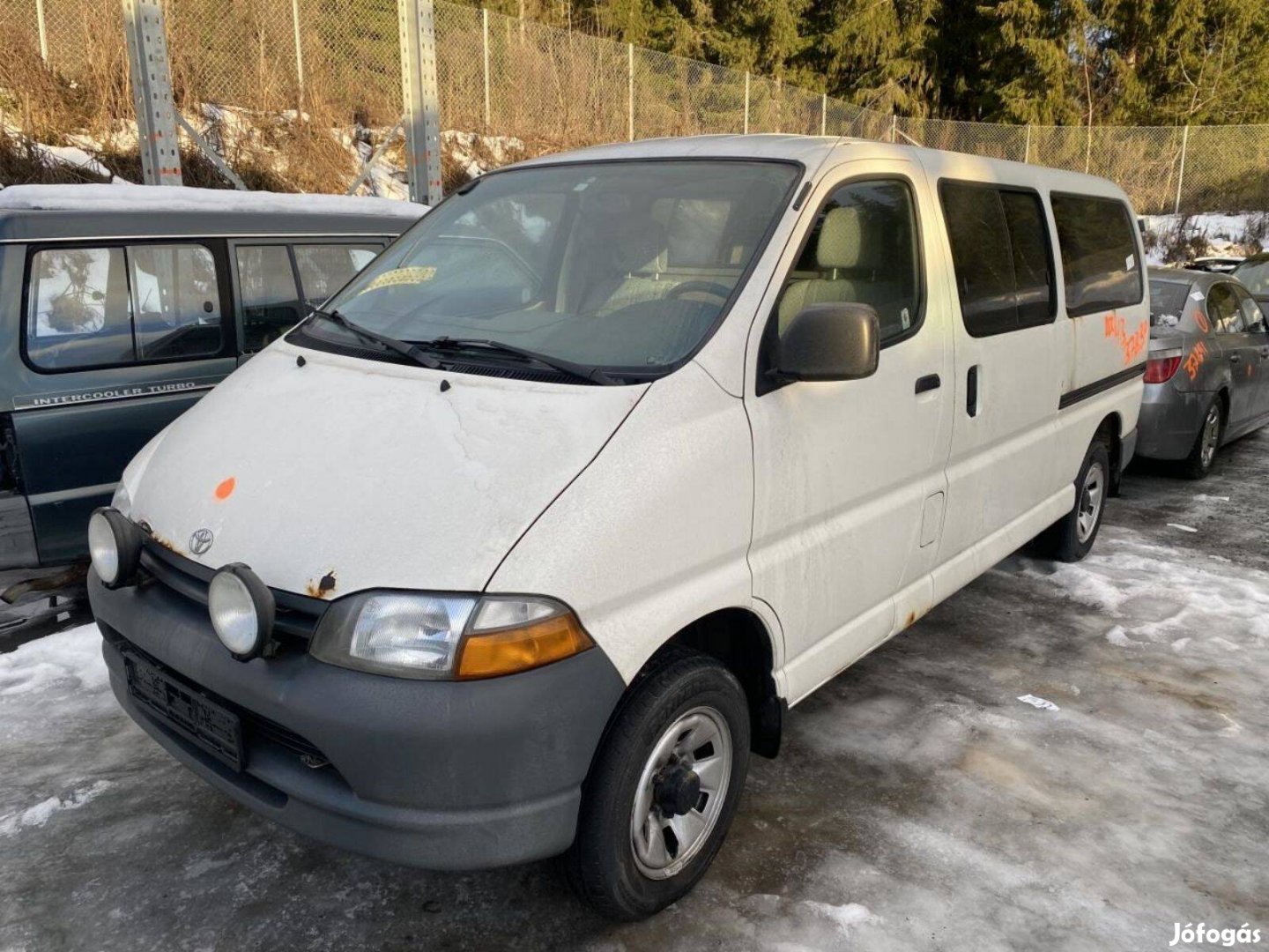 Keresek: Toyota Hiace Long gépkocsit