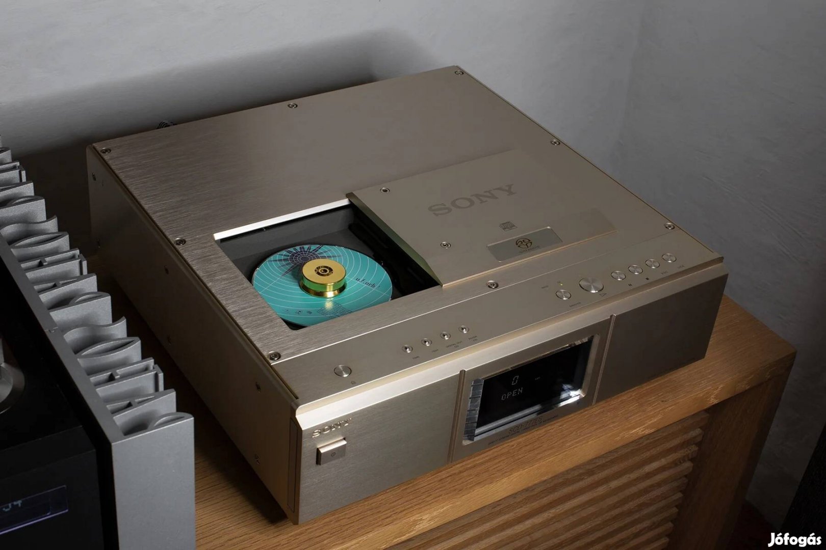 Keresek: Vásárolnék Sony SCD-777Es SACD CD lejátszó