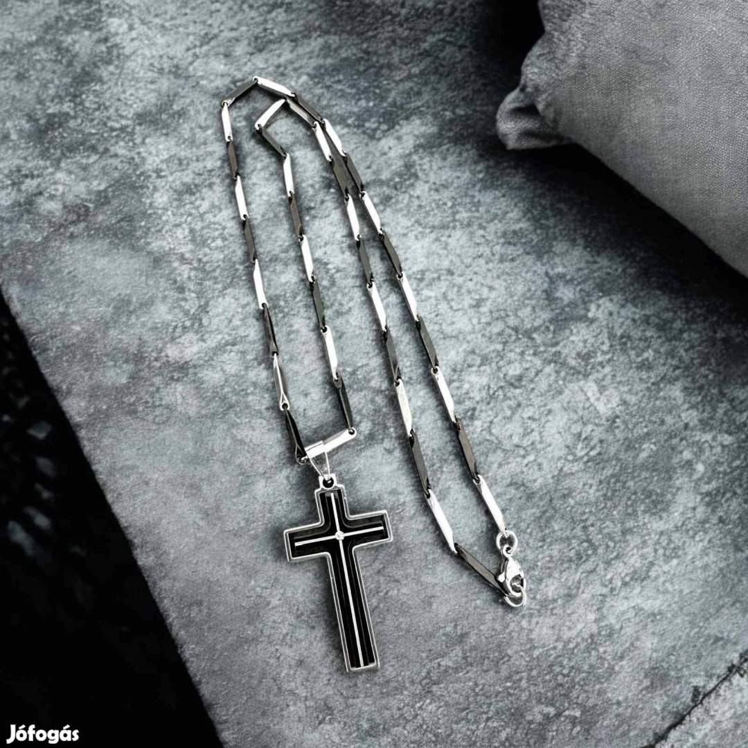 Kereszt nemesacél ezüst fekete színű férfi nyaklánc