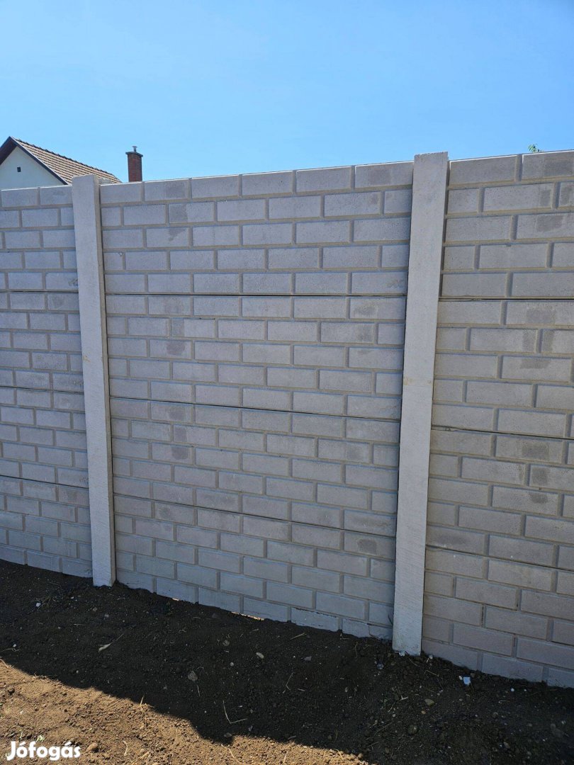 Kerítés betonelem oszloppal