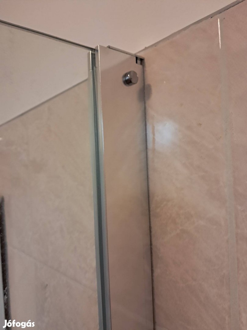 Kerra besétálós 80x80-as zuhanykabin