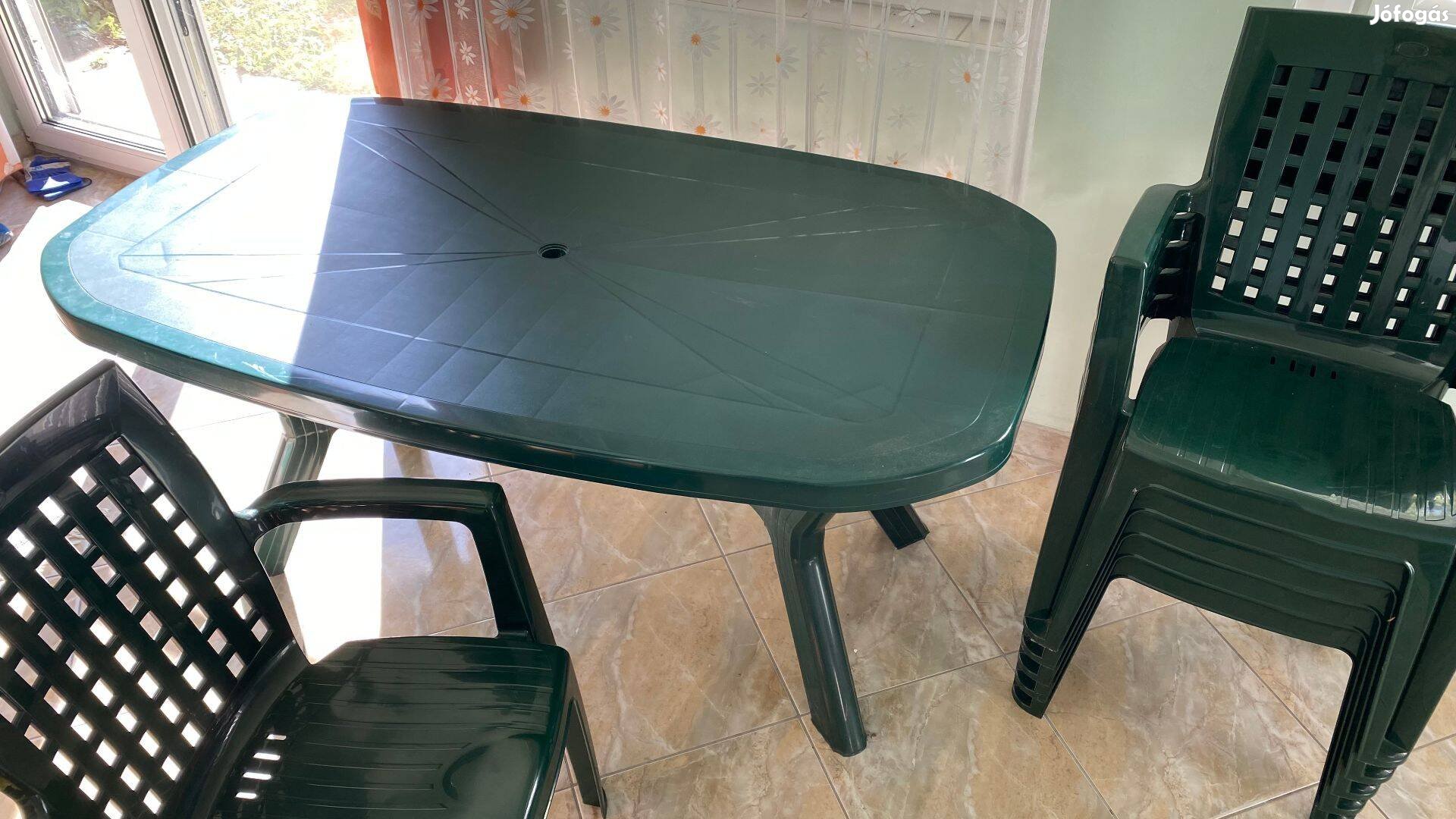 Kerti, zöld műanyag asztal (160 cm) garnitúra 6 db székkel