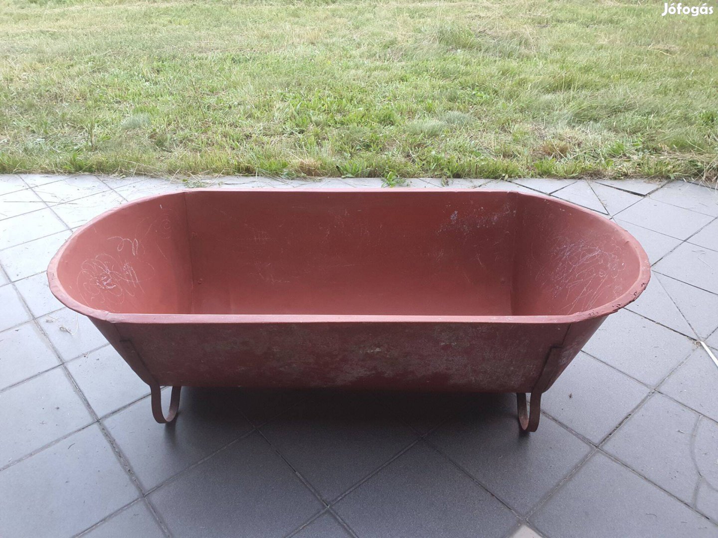 Kerti aluminium kád, kerti kis tó, gyerekmedence itató