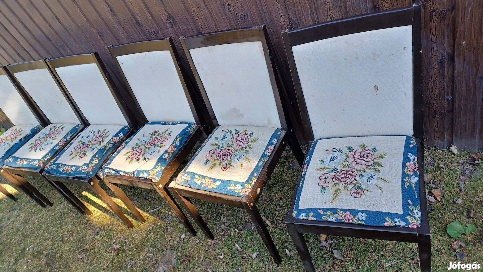 Kerti és szobai székek eladók hagyatékból