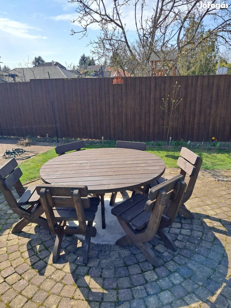 Kerti étkezöasztal,székkel