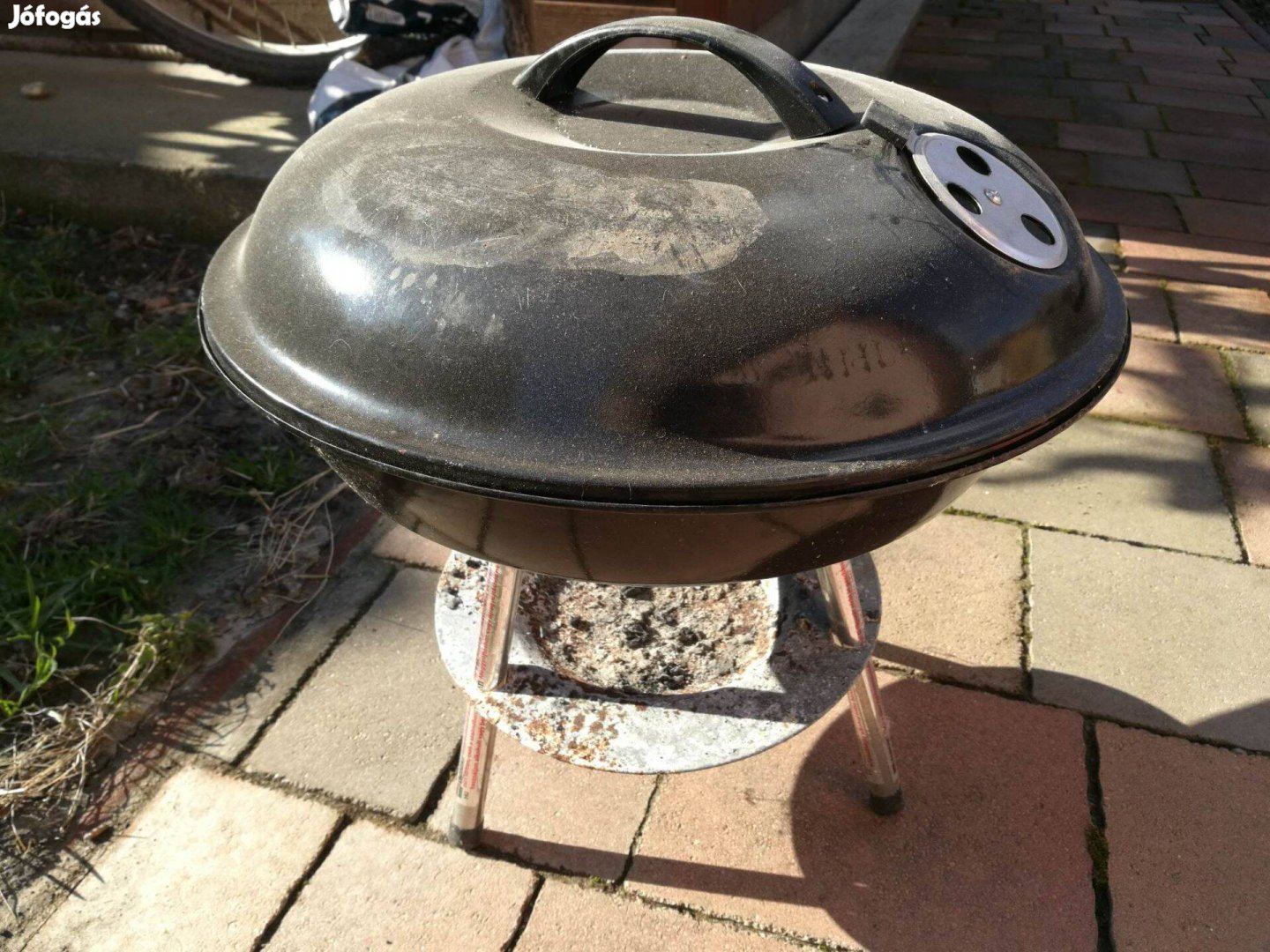 Kerti grill eladó