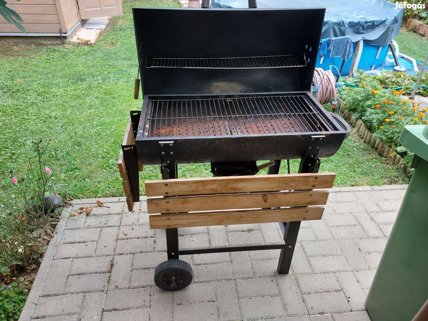 Kerti grill eladó