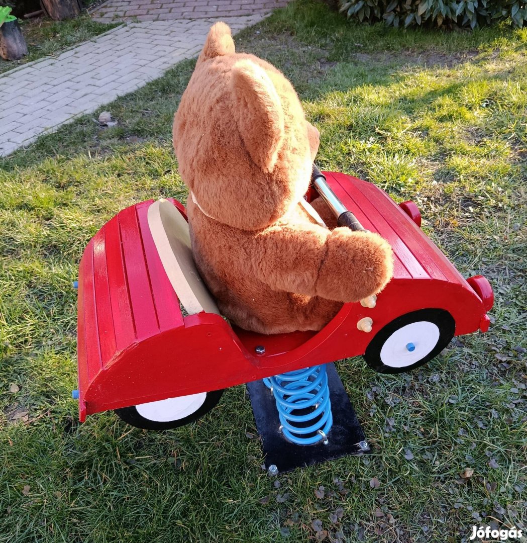 Kerti hintajáték kisautó