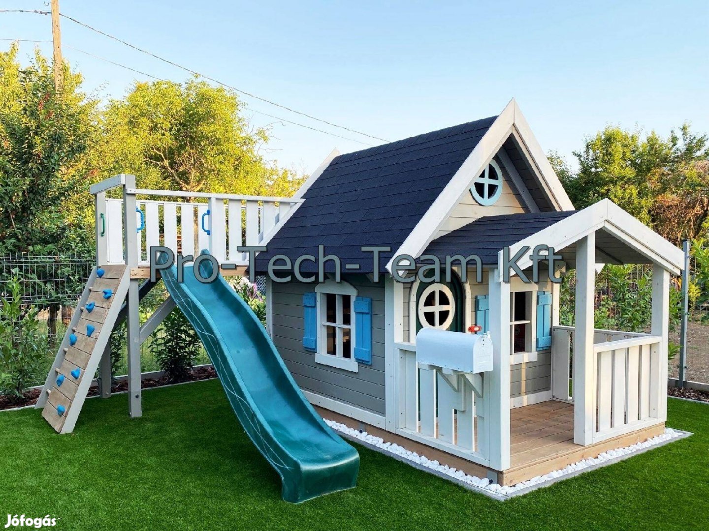 Kerti játszótér gyerekház